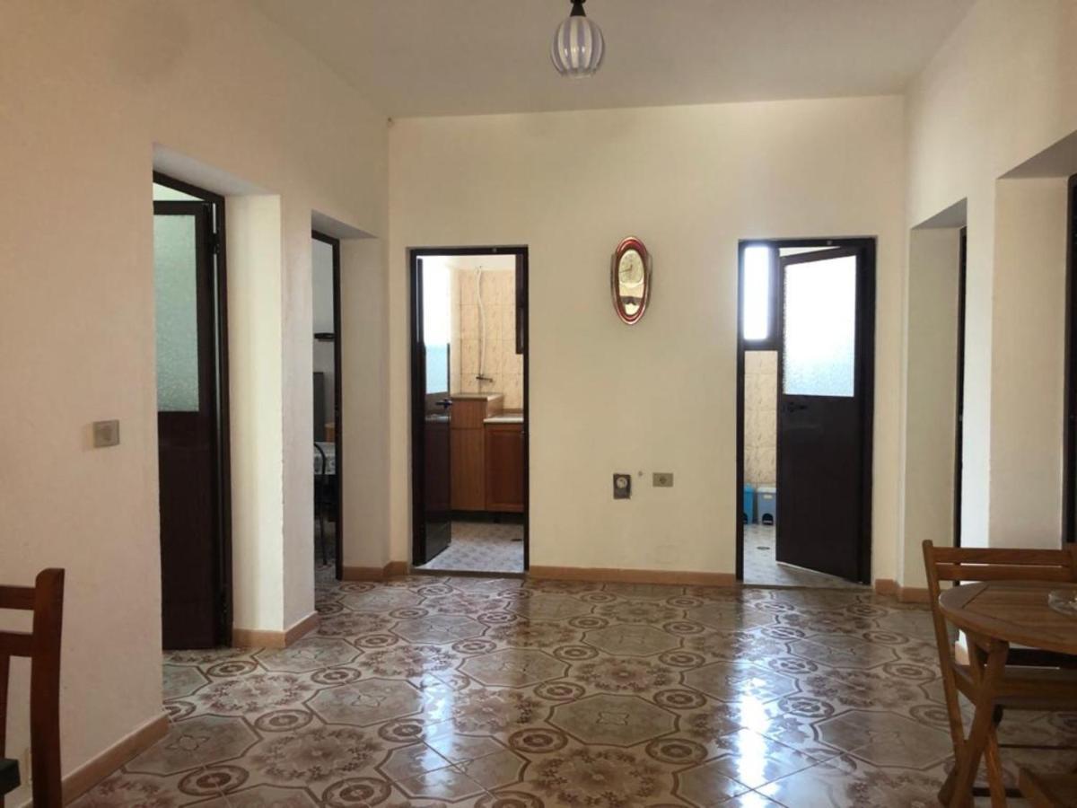 Vila Osmenaj Rent Room Or Apartment Vlorë Extérieur photo