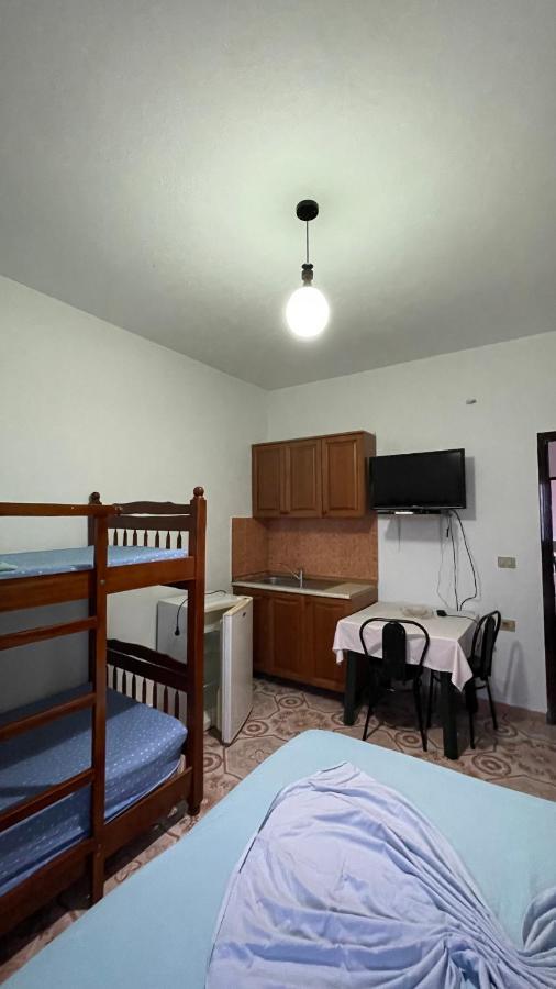 Vila Osmenaj Rent Room Or Apartment Vlorë Extérieur photo