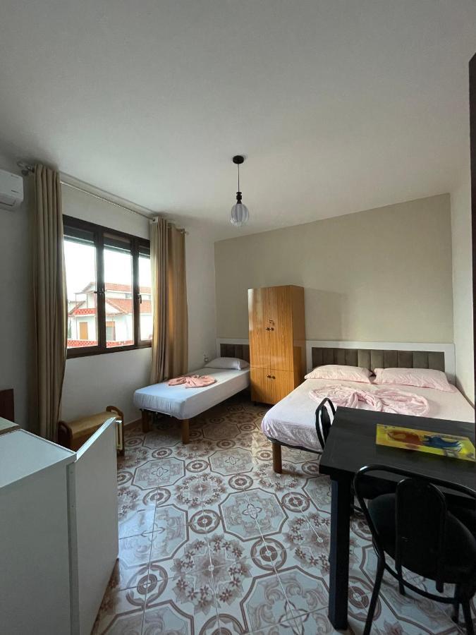 Vila Osmenaj Rent Room Or Apartment Vlorë Extérieur photo