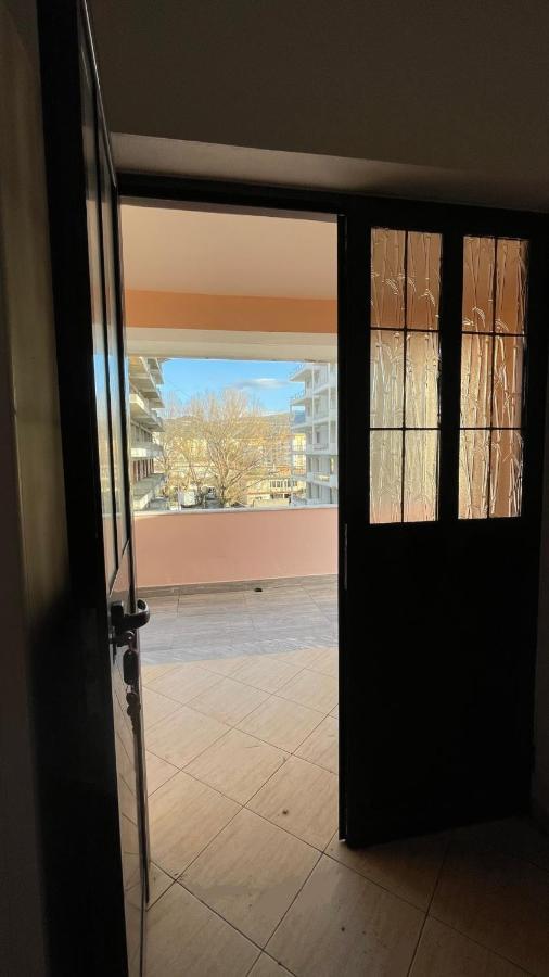 Vila Osmenaj Rent Room Or Apartment Vlorë Extérieur photo