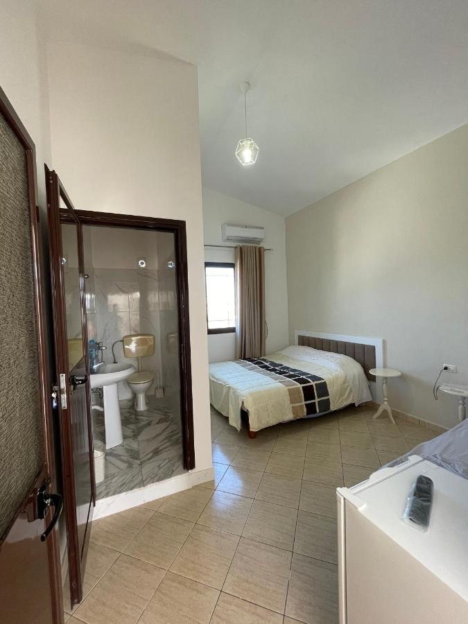 Vila Osmenaj Rent Room Or Apartment Vlorë Extérieur photo