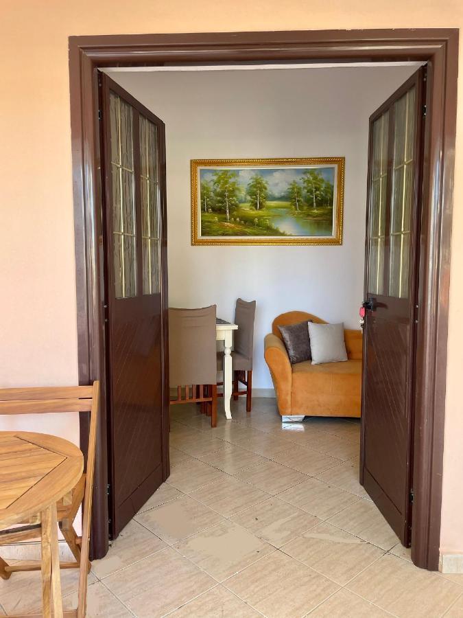 Vila Osmenaj Rent Room Or Apartment Vlorë Extérieur photo